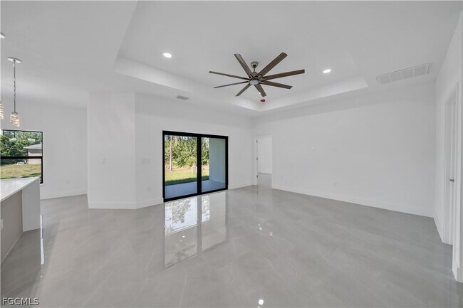 Building Photo - 1904 East 11th Street