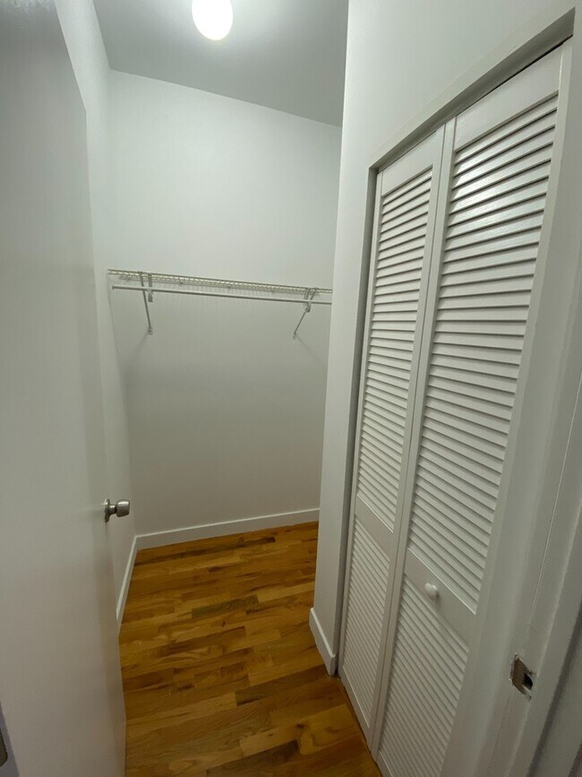 Foto del edificio - 7456 N Greenview Ave