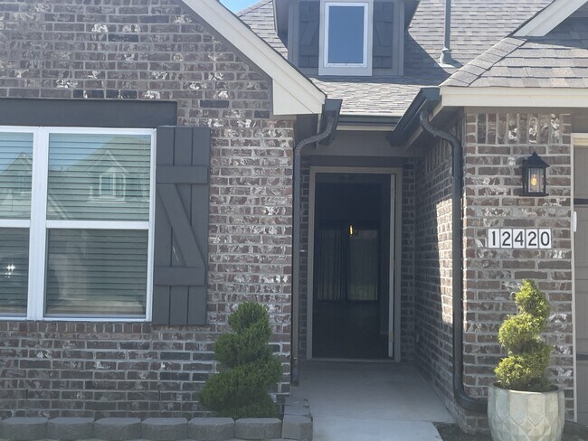 Foto del edificio - 12420 S Oxford Ave