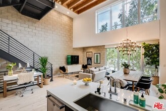 Building Photo - 3450 Cahuenga Blvd