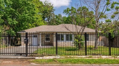 Building Photo - 5647 Belarbor St