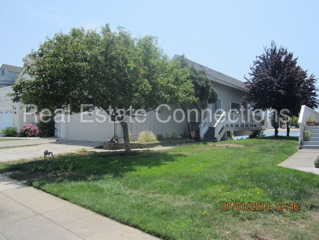 Building Photo - 1009 Shoal Dr