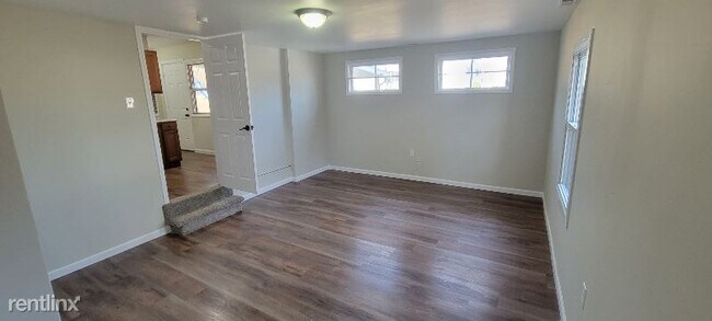 Foto del edificio - 4 br, 2 bath House - 1226 orchid ave