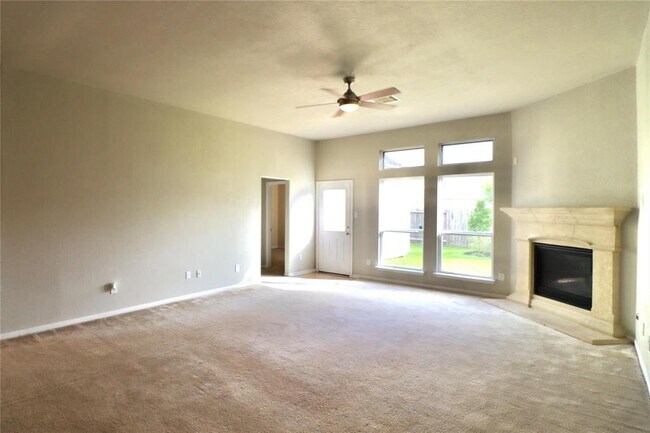 Building Photo - 3018 Dogwood Knoll Trail