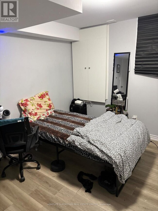 Building Photo - 31 Daden Oaks Dr