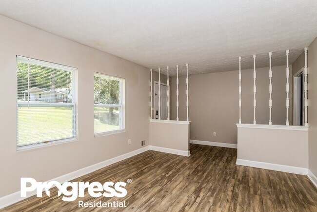 Building Photo - 2654 Luke Dr