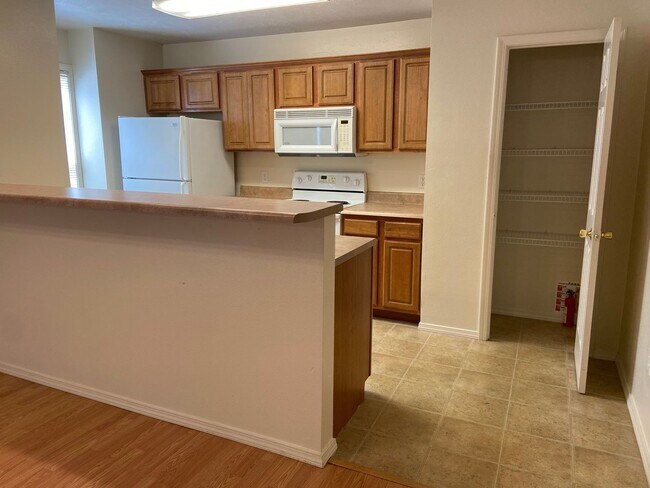 Building Photo - Duplex in Branson