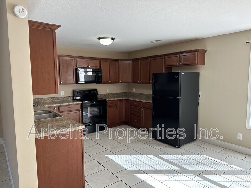 Primary Photo - 4928 N Roan St