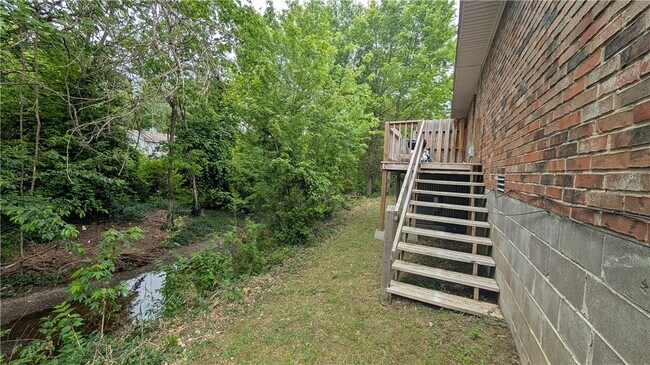 Foto del edificio - 3143 Old Missouri Rd