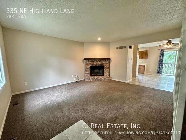 Building Photo - 335 NE Highland Ln