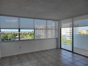 Building Photo - 1300 NE Miami Gardens Dr