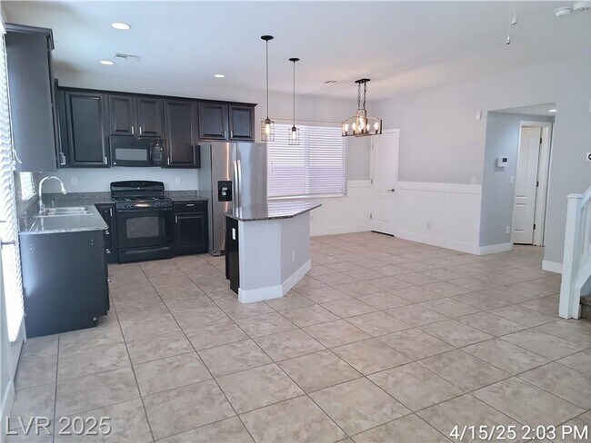 Foto del edificio - PROVIDENCE 2-STORY 3 BED, 2.5 BATH HOME NO...