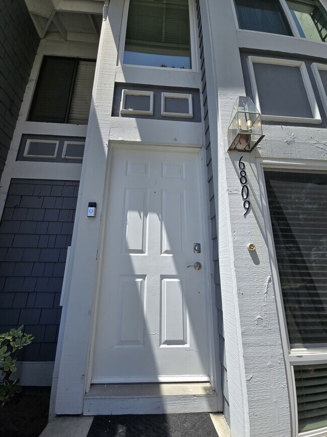 Foto del edificio - Coastal Living: 2-Bed, 1.5-Bath Townhome w...