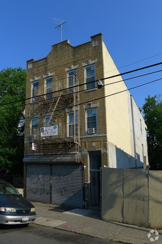 Primary Photo - 99-02 37th Ave