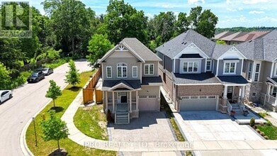 Building Photo - 24 Plumridge Cres