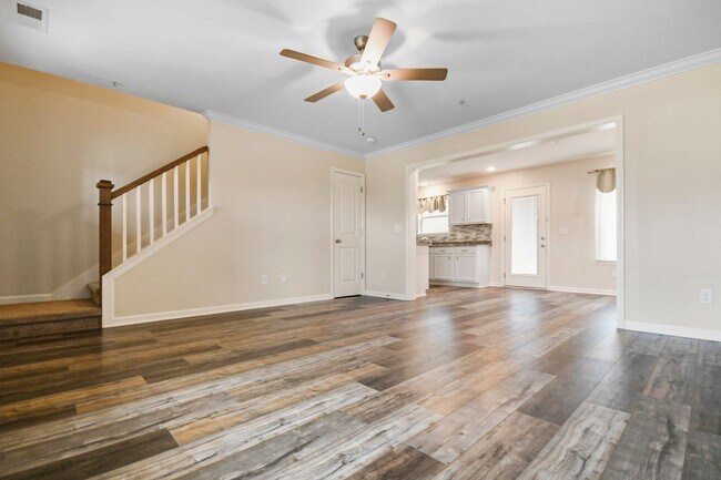 Foto del edificio - Pet Friendly Three Bedroom in Pleasant View!