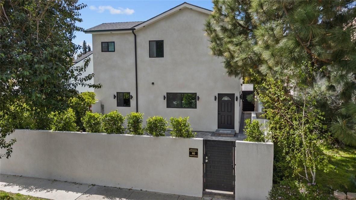 Foto principal - 6245 McLaren Ave