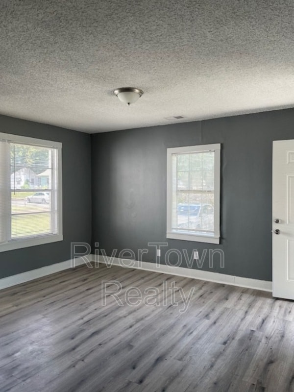 Foto del edificio - 3757 Fairmont Ave