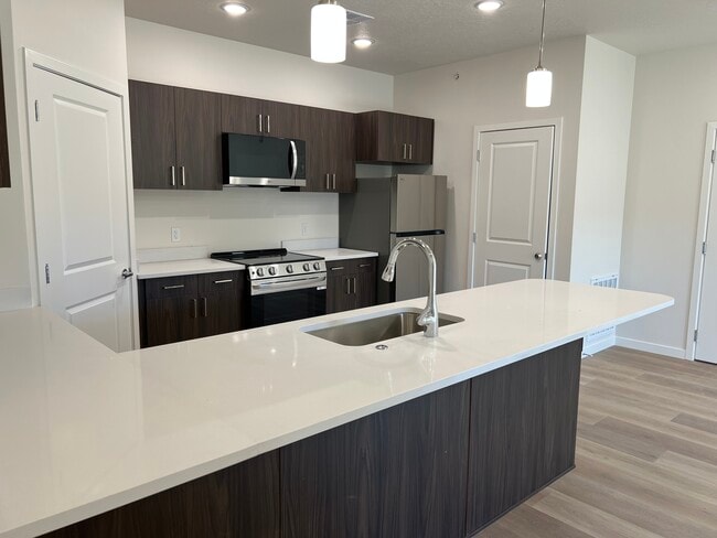 Building Photo - Mountain View Apartments Building Photo - Mountain View Apartments