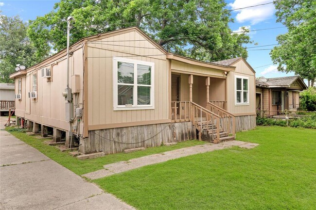 Building Photo - 3409 Hardie St