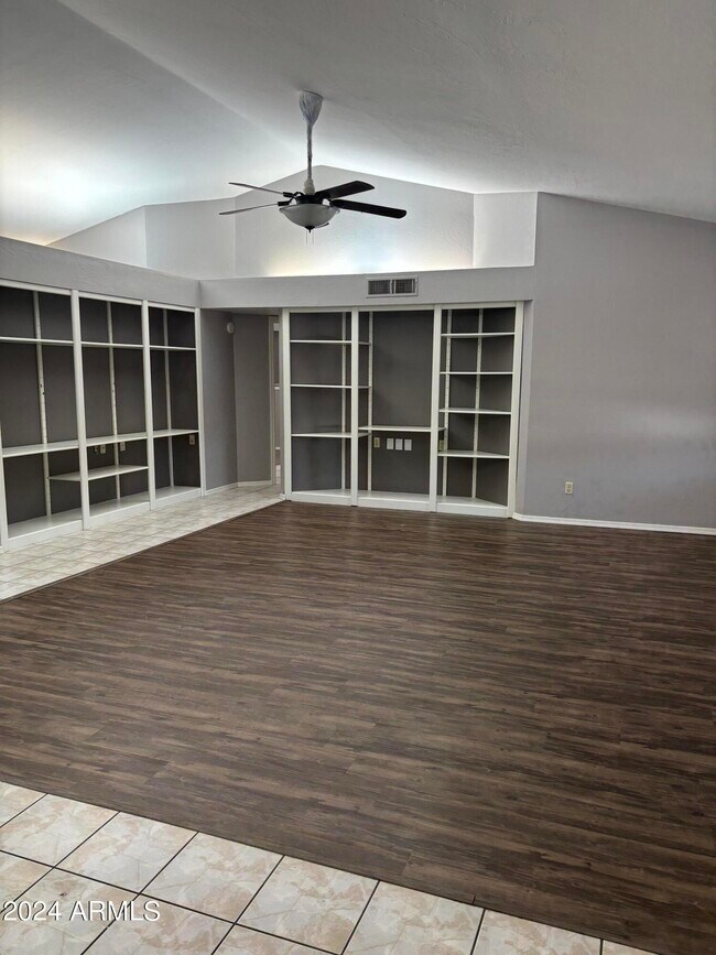 Building Photo - 3818 W Juniper Ave