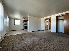 Building Photo - 1241 Apache Ave