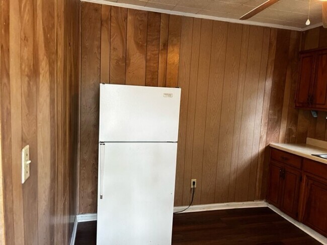 Building Photo - 1803 Iola Drive