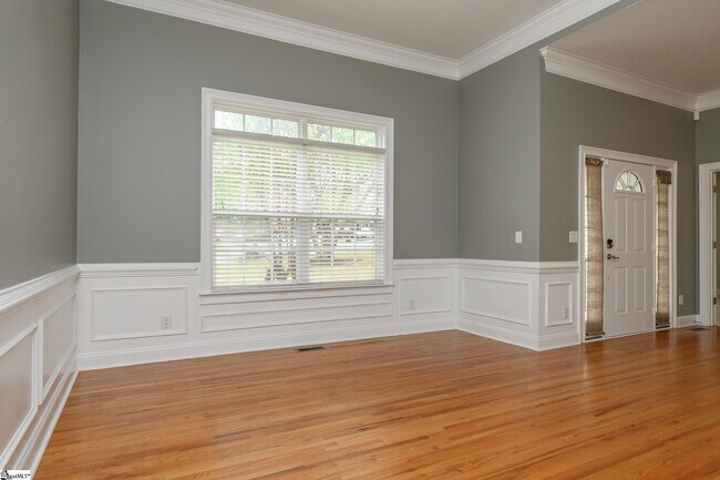 Building Photo - 111 Heritage Creek Dr