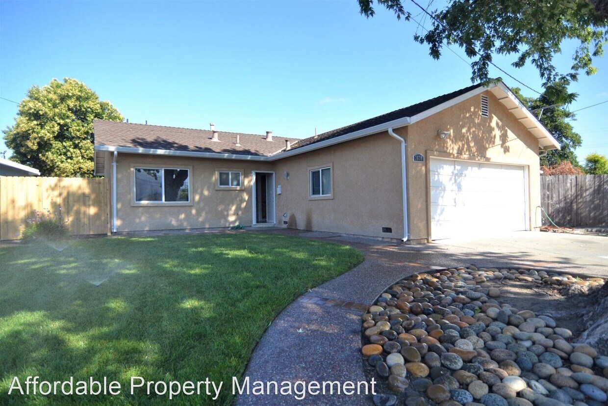Foto principal - 3 br, 2 bath House - 3631 Trenton Court
