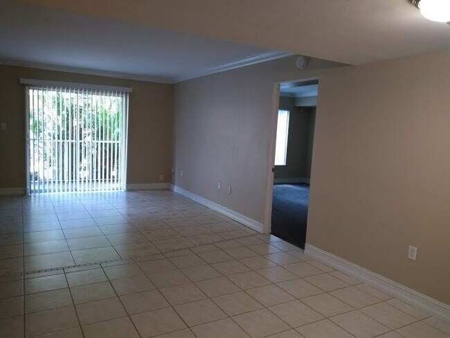 Photo - Green Tee - # 707 Apartment