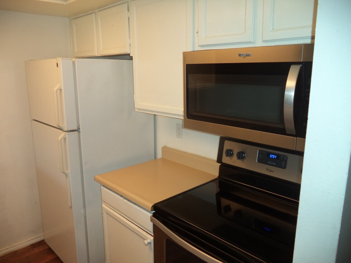 4284 S Salida Way Unit 8, Aurora, CO 80013 Condo for Rent in Aurora