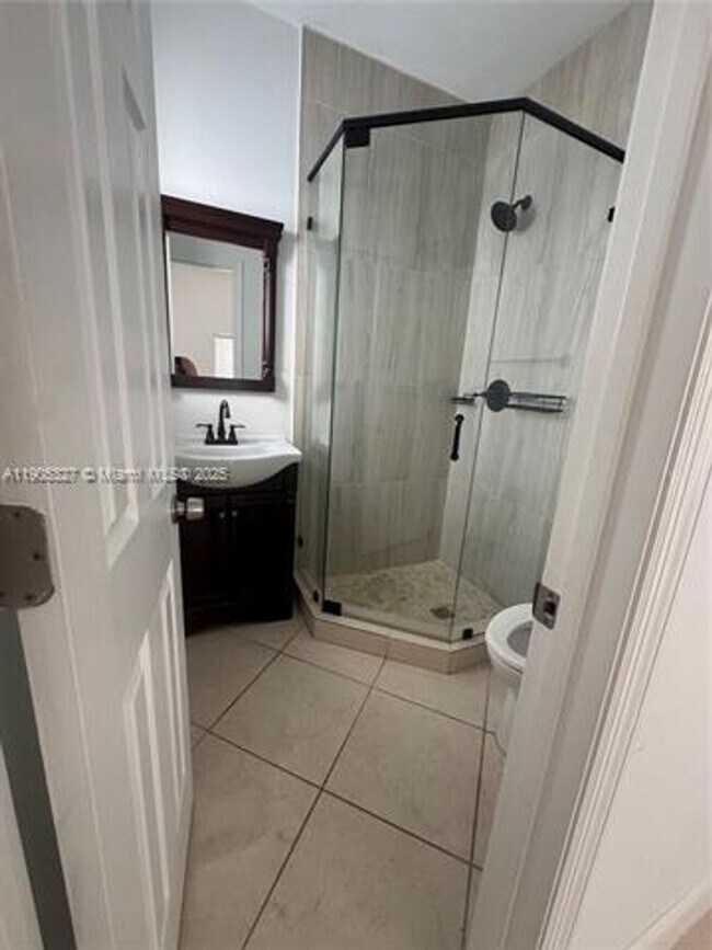 Foto del edificio - 1150 SW 154th Ave