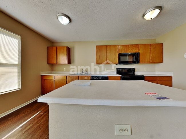 Foto del edificio - 1701 Blue Grass Pky