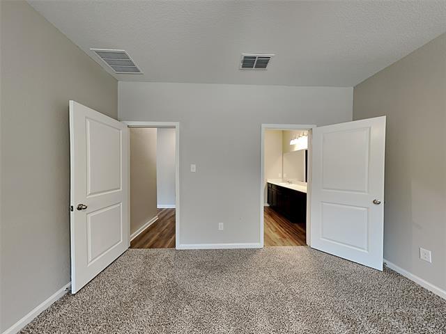 Building Photo - 421 Indian Creek