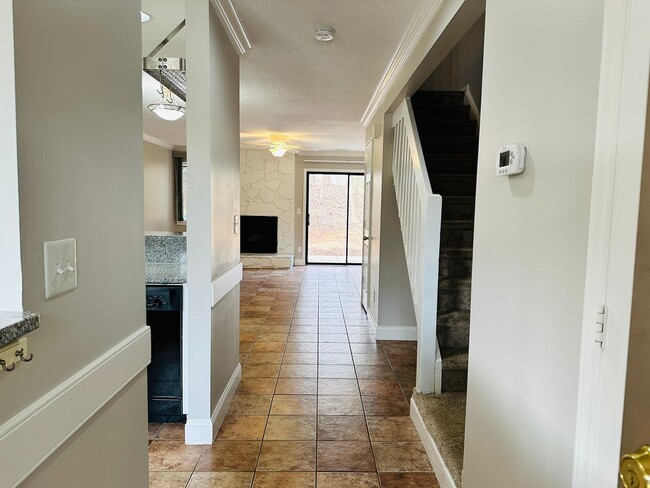 Foto del edificio - Two Bedroom Townhome located on Golf Course
