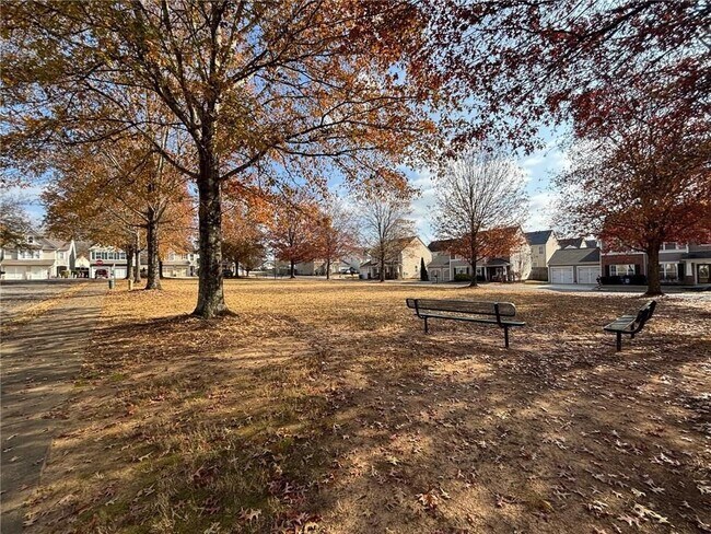 Foto del edificio - 303 Barberry Pl