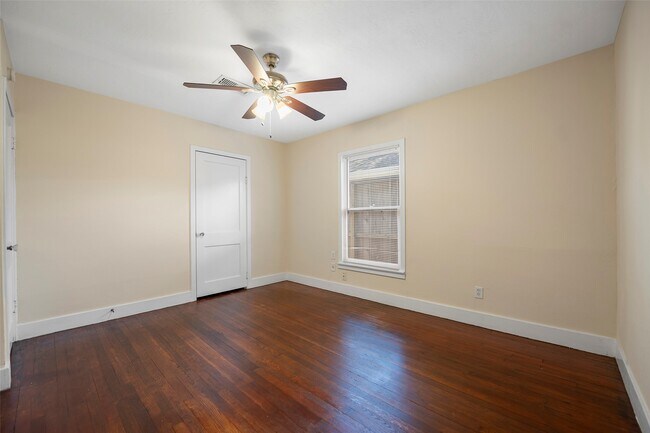 Foto del edificio - 4111 Law St