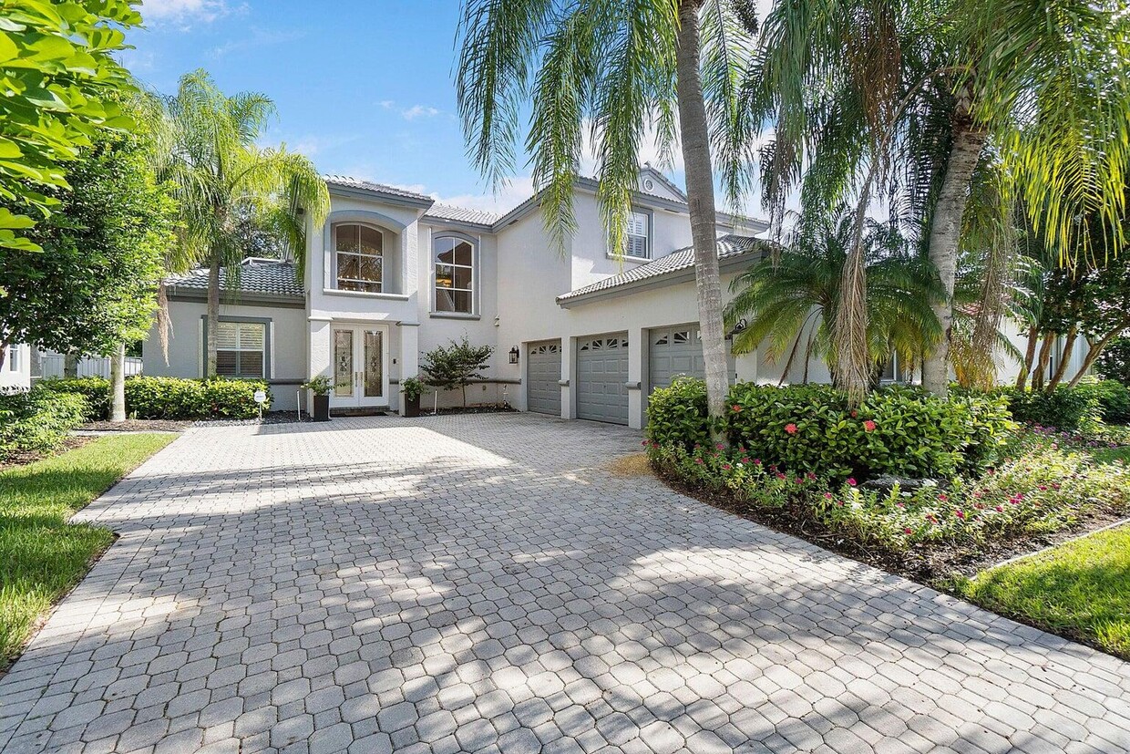 Foto principal - 18572 Ocean Mist Dr