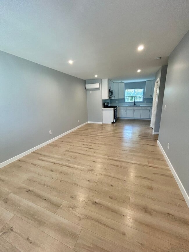 Foto del edificio - 9011 Tarryton Ave