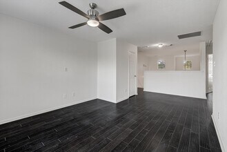 Building Photo - 20950 Field Manor Ln