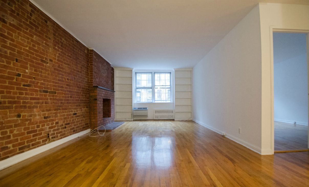 Primary Photo - 536 E 89th St