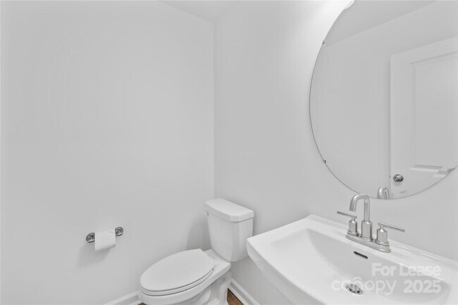 Foto del edificio - 3236 Stelfox St