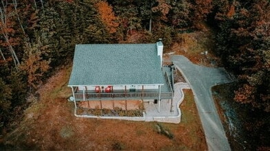 Building Photo - 462 Gary Ln
