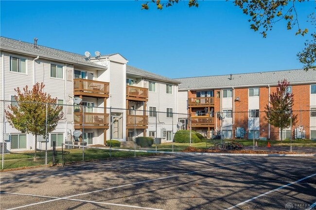 Building Photo - 5685 Coach Dr E