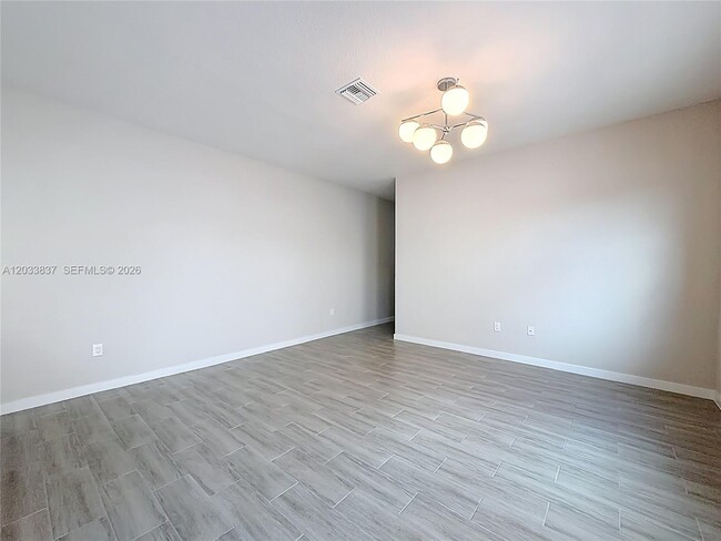 Building Photo - 410 NW 41st St