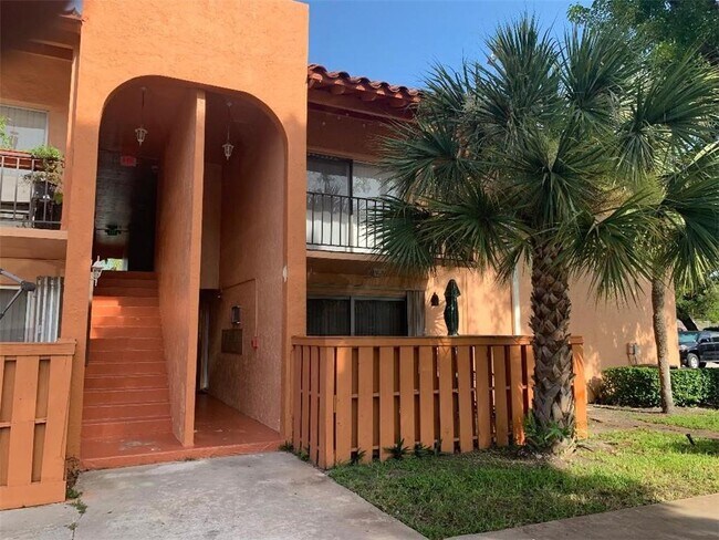 Building Photo - 7145 Miami Lakes Dr