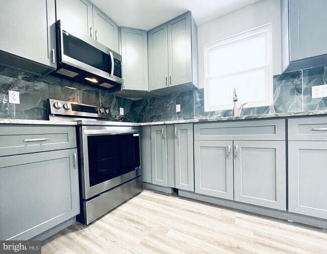 Building Photo - 199 Hardytown Rd