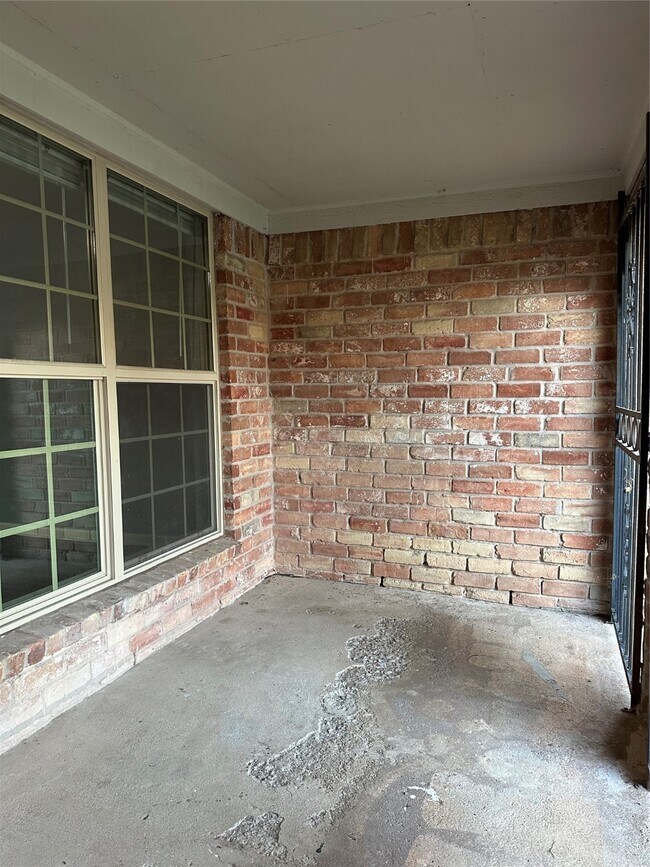 Foto del edificio - 15770 Chimney Rock Rd
