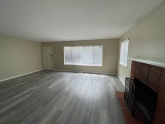Foto del edificio - 424 Tregaskis Ave