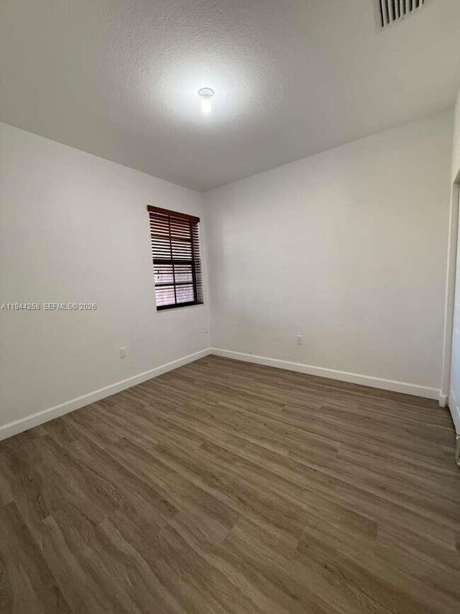 Foto del edificio - 8922 W 35th Way